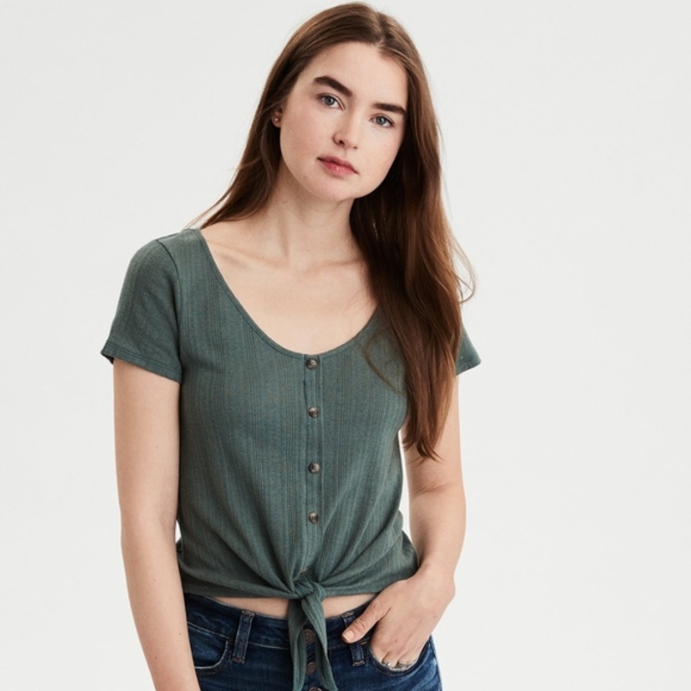 American Eagle Green Knit Tee. Brand New.